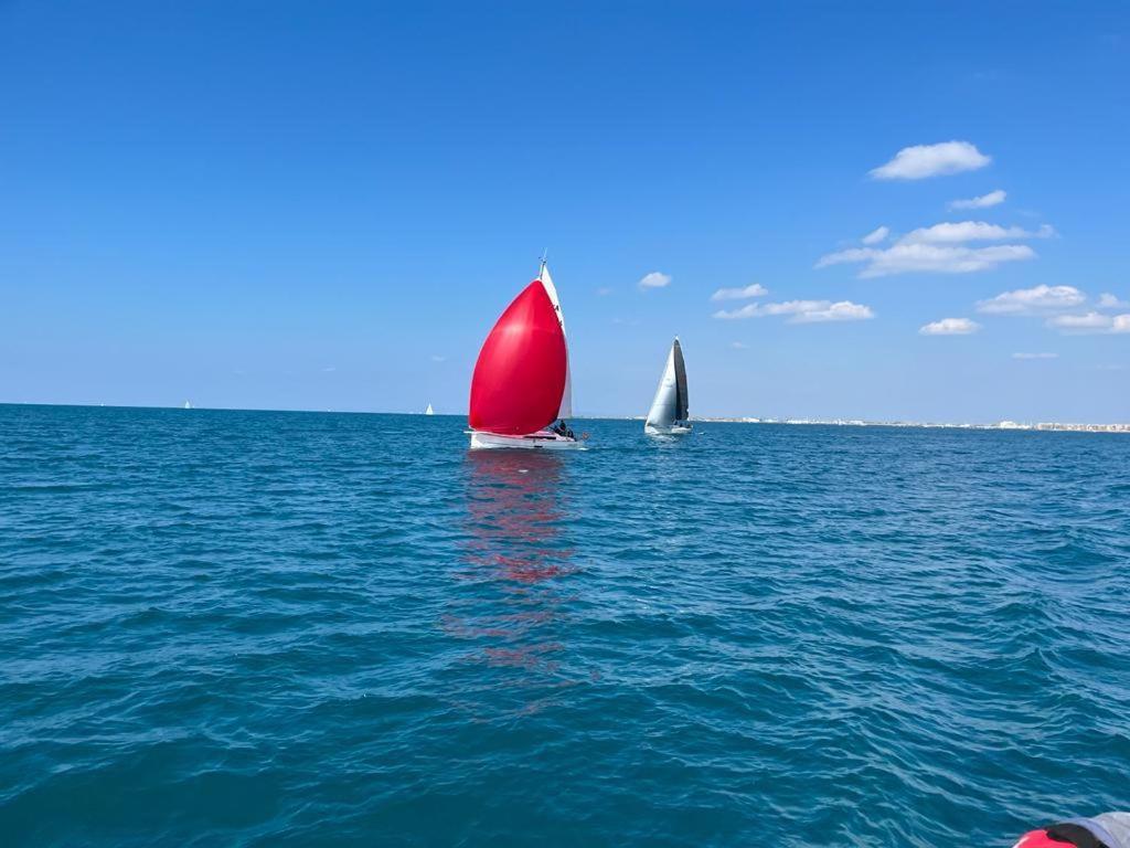 A Few Steps From The Sea Apartment Fiumicino Luaran gambar